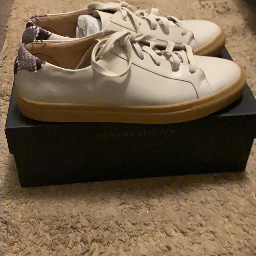 Banana Republic Sneakers